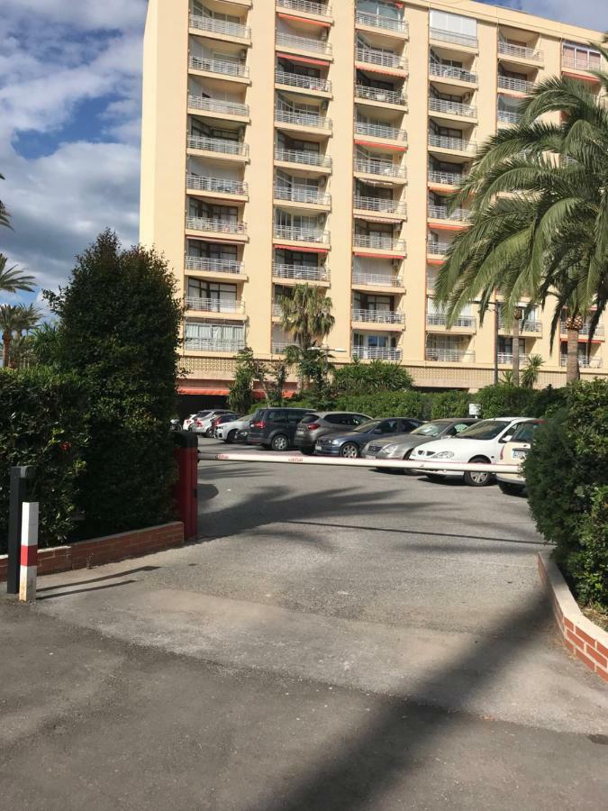 Apartments "La Roca" Торремолінос Екстер'єр фото