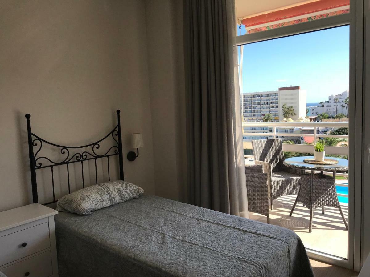 Apartments "La Roca" Торремолінос Екстер'єр фото